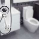 Жена откри записваща камера в тоалетната на механа във Вършец