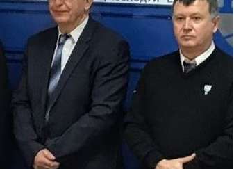 д-р Николай Иванов (вдясно)