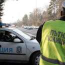 Камион с чуждестранна регистрация излезе от пътя и се блъсна в дърво