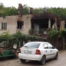 Подпалиха къщата на бивш кмет на Люти дол, при гасенето пострада пожарникар