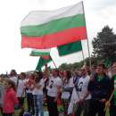 Стотици се хванаха на хорото под връх Околчица в Деня на Ботев