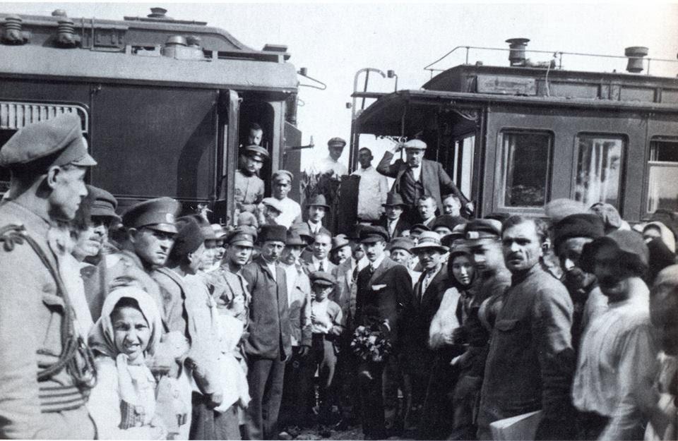 1 юли 1923 г.: официално откриване на жп линията Александрово – Видин (в центъра - цар Борис III) 