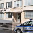 Пиян скандалджия заби юмрук на полицай