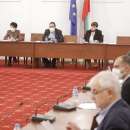 Хората под карантина ще гласуват, реши правната комисия