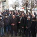 Напрежение пред полицията в Мездра - Тома Томов иска среща с главния прокурор