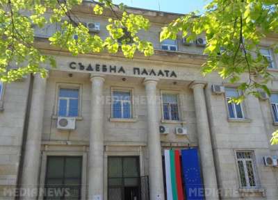Районен съд - Враца остави в ареста мъж, обвинен в две престъпления