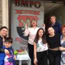 Mладежката и женската организации на ВМРО - Враца боядисваха яйца на площада