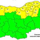 Жълт код за вятър и бури в Северна България